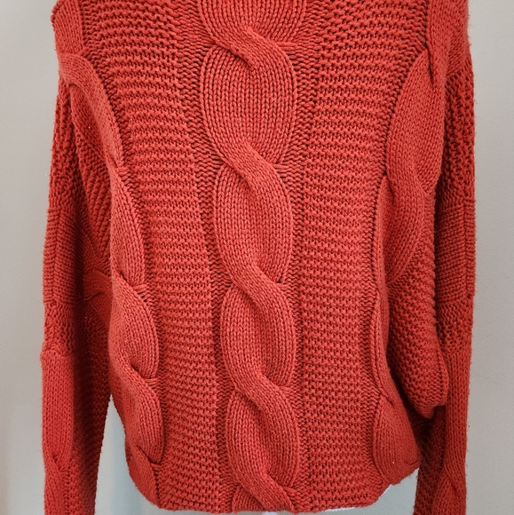 Lulu's Sweater - Picture 7 of 9